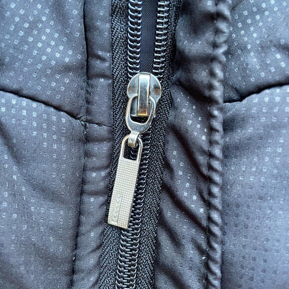 90s Classic Nike Vest - Picture 4 of 8